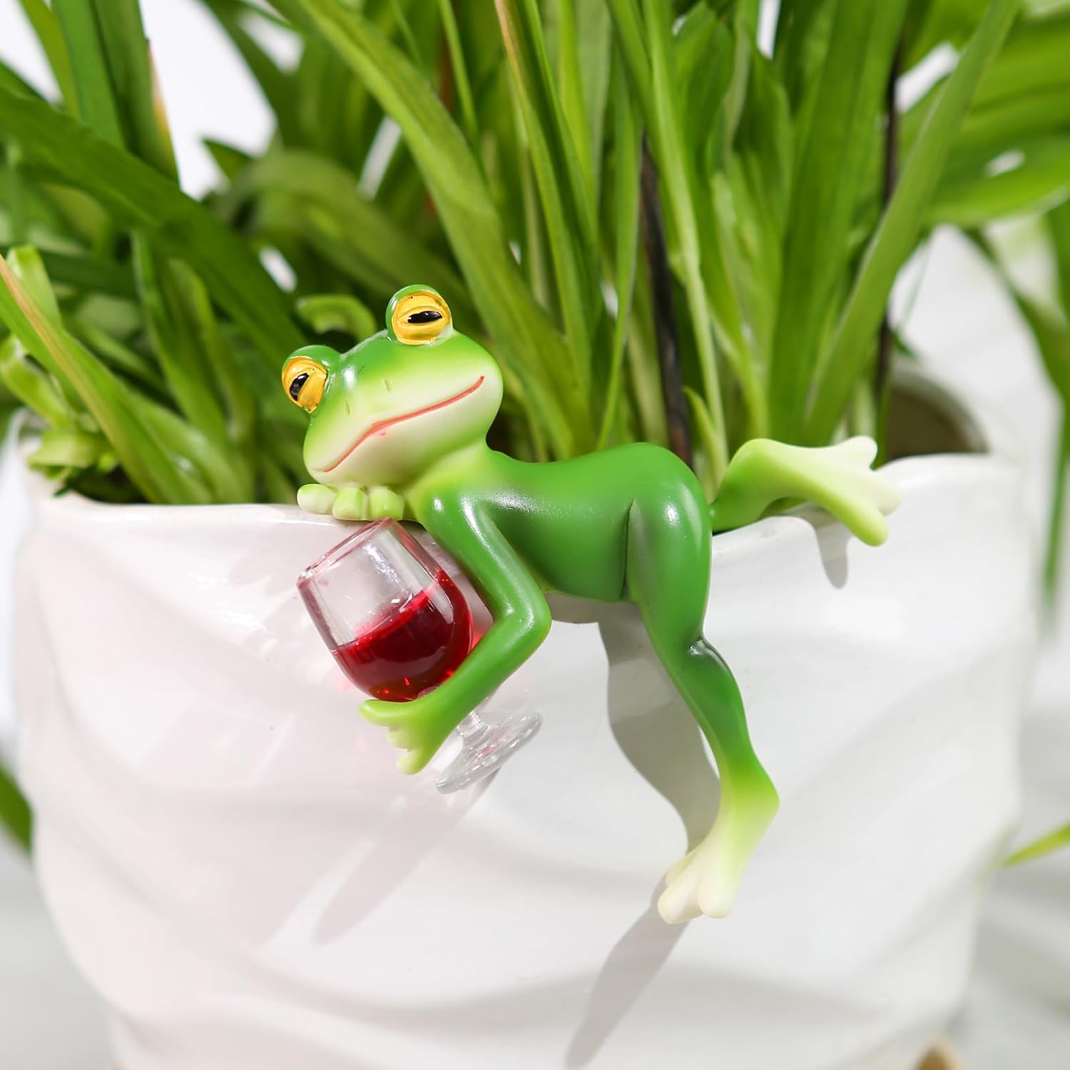 Dekorative Figur Gartenfrosch Weinglas Gartendekoration 6